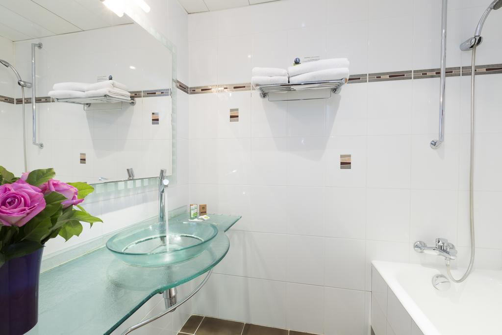 Elysees Niel Hotel 3*