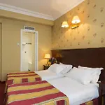 Elysees Niel Hotel