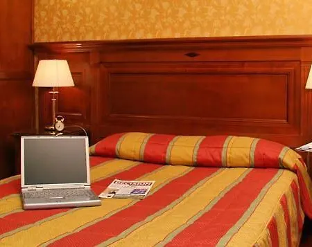 Elysees Niel Hotel Parigi