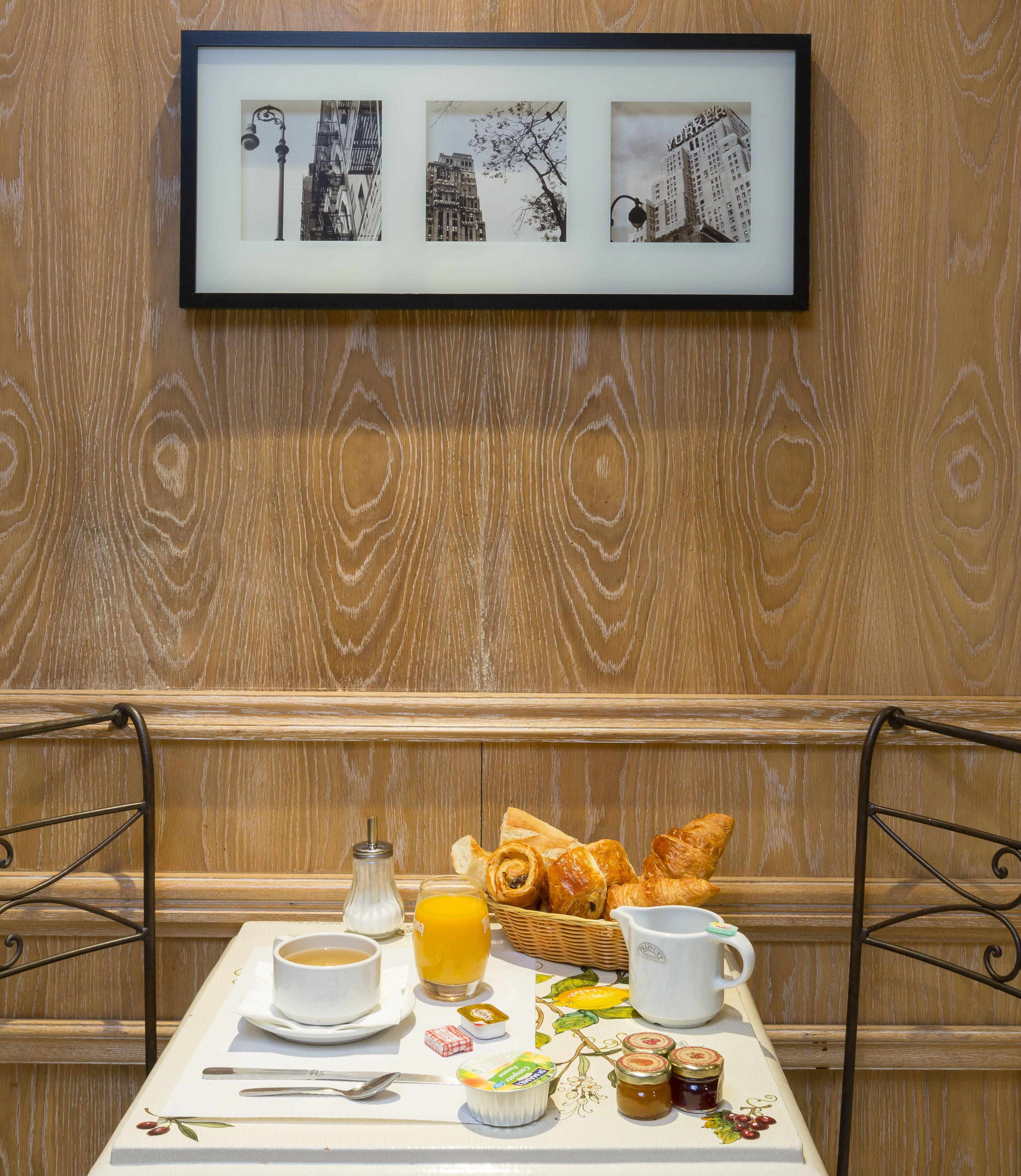 Elysees Niel 3* Paris